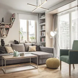 Apartament Charming With Garden, Only 1 Km To Wawel Castle By Renters, Kraków