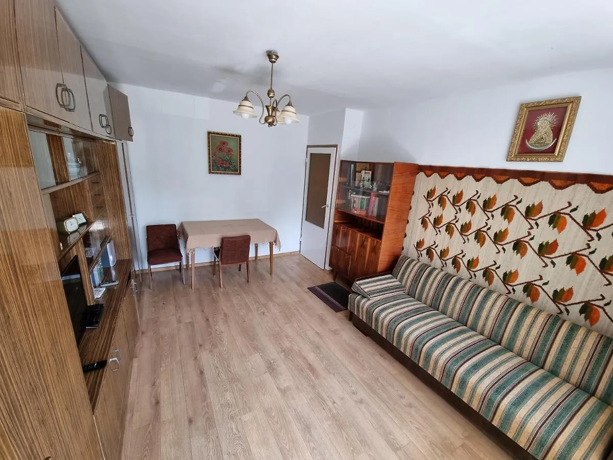 Apartment Komfortowe Mieszkanie W Centrum Lecz Na Uboczu Krakow Poland